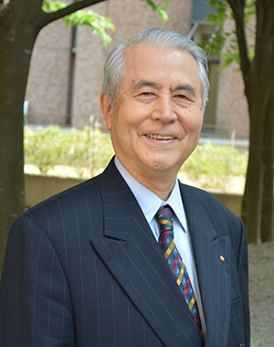 理事長　長坂健二郎